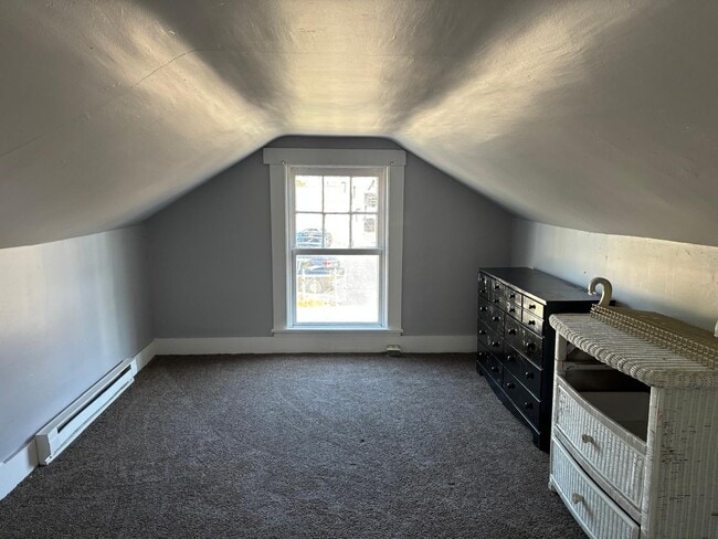 property at 533 W Greene St