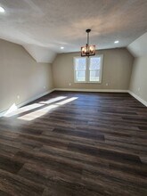 1565 Hopkins Ave in Lakewood, OH - Foto de edificio - Building Photo