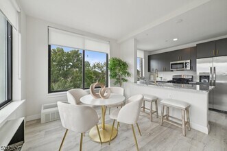 45 S Grove St in East Orange, NJ - Building Photo - Building Photo