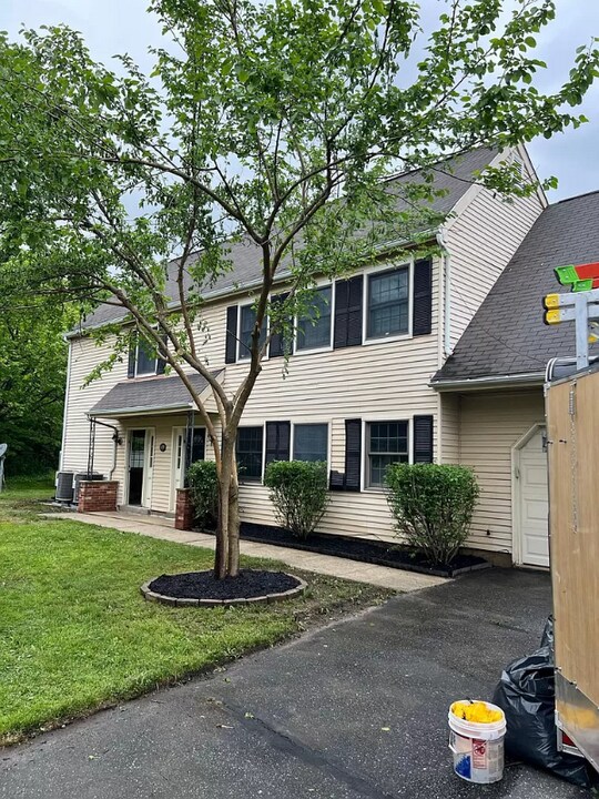 108 Willow Turn in Mount Laurel, NJ - Building Photo