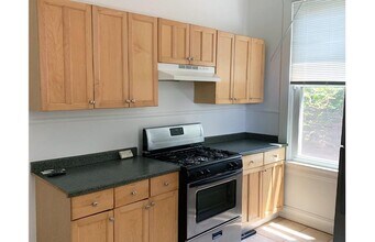 4125 Apple St in Cincinnati, OH - Building Photo - Building Photo