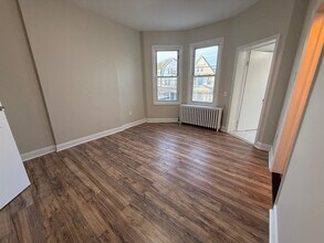 221 Wilkinson Ave in Jersey City, NJ - Building Photo - Building Photo