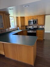 1453 E Vintry Cir in Murray, UT - Building Photo - Building Photo
