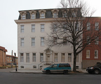 339 Bloom St in Baltimore, MD - Foto de edificio - Building Photo