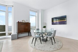 30 Park Pl-Unit -: 73C in New York, NY - Building Photo - Building Photo