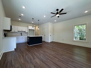 382 N Chase St in Athens, GA - Building Photo - Building Photo