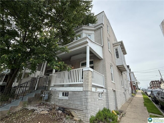 632 Cleveland St