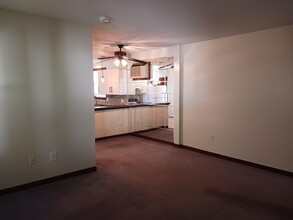 3 Linden Pl, Unit Apt 7 in Vernon, CT - Building Photo - Building Photo