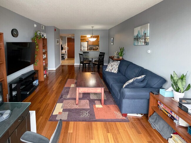 1150 K St NW, Unit 1304 in Washington, DC - Building Photo - Building Photo