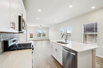 517 Clover Crk Dr in McKinney, TX - Building Photo - Building Photo