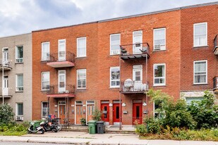 1038 Girouard Av in Montréal, QC - Building Photo