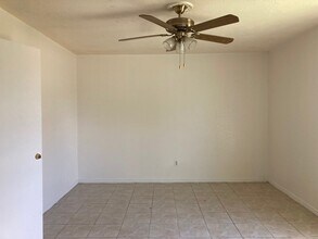 7750 Water Park Ln in Houston, TX - Building Photo - Building Photo