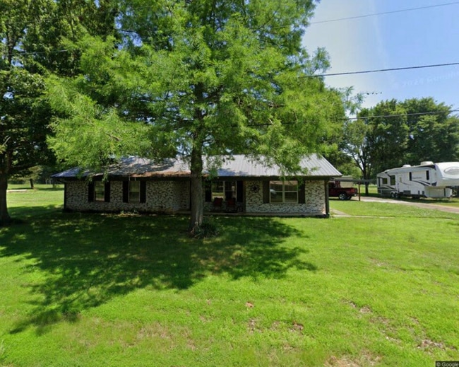 property at 3975 Askins Ln