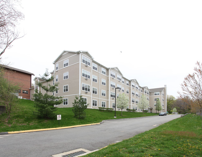 Luther Ridge/ Luther Manor in Middletown, CT - Building Photo - Building Photo