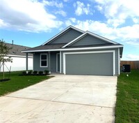 630 Clear Sky Dr in Lockhart, TX - Foto de edificio - Building Photo