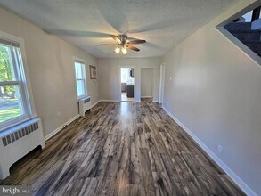286 N Oak Ave in Media, PA - Building Photo - Building Photo