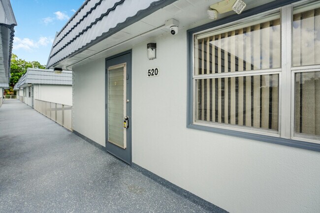 520 Brittany K in Delray Beach, FL - Building Photo - Building Photo