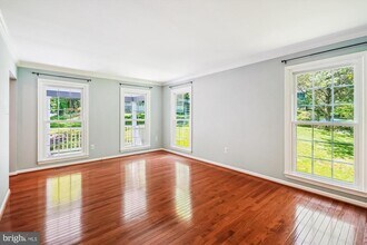 13002 Aderman Ct in Woodbridge, VA - Building Photo - Building Photo
