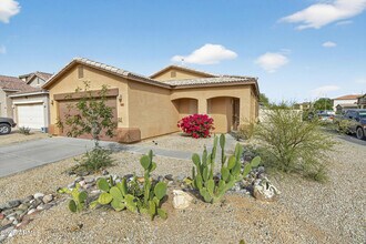 1476 E Avenida Grande in Casa Grande, AZ - Building Photo - Building Photo
