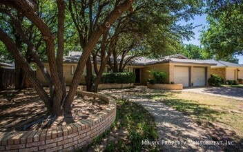 7713 Lynnhaven Ave in Lubbock, TX - Building Photo - Building Photo