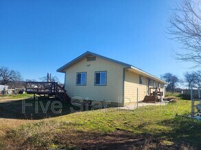 4279 Fruitland Rd in Marysville, CA - Building Photo - Building Photo