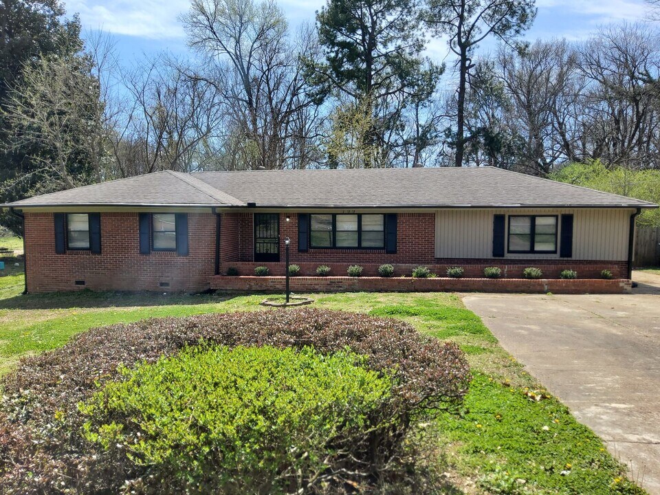 799 Lydgate Rd in Memphis, TN - Building Photo