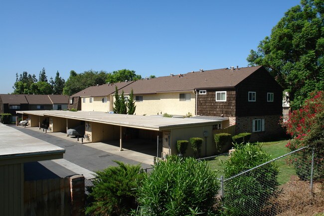 11909-11941 Royal Rd in El Cajon, CA - Foto de edificio - Building Photo