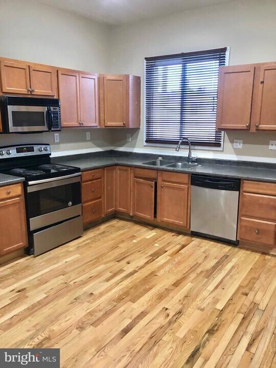 3418 E Baltimore St in Baltimore, MD - Building Photo