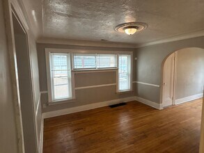 4893 Chatsworth St in Detroit, MI - Building Photo - Building Photo