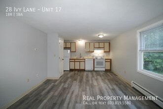 28 Ivy Ln in Barrington, NH - Foto de edificio - Building Photo