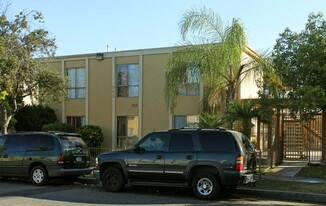 932 S Citron St in Anaheim, CA - Building Photo