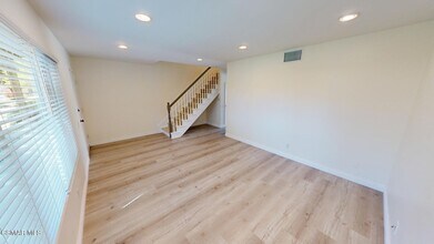 588 Rio Grande Cir in Thousand Oaks, CA - Building Photo - Building Photo