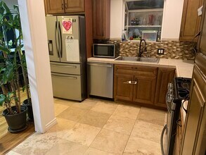 5037 Parkglen Ave in Los Angeles, CA - Building Photo - Building Photo