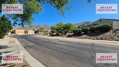 5079 N Pinnacle Cove Dr in Tucson, AZ - Building Photo - Building Photo