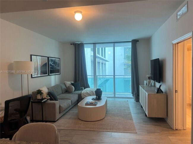 property at 950 Brickell Bay Dr