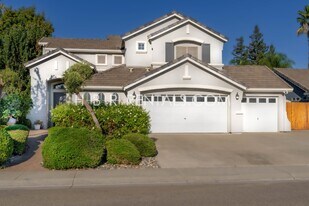 422 Meyenberg Ave in Ripon, CA - Building Photo