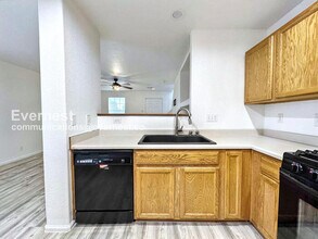 10700 Kimblewyck Cir in Northglenn, CO - Building Photo - Building Photo