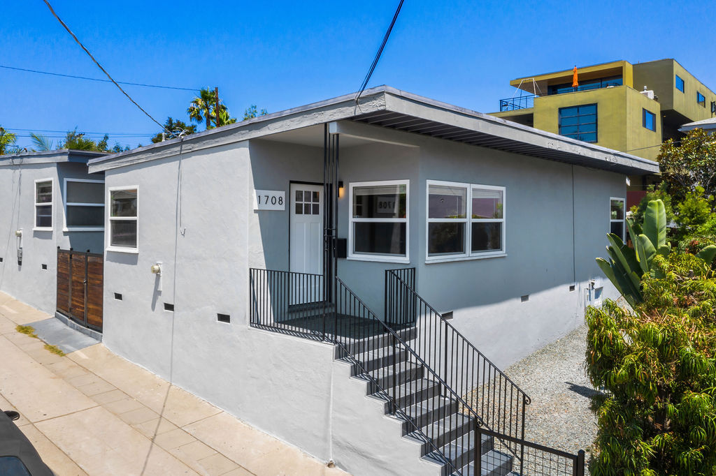 1708 Robinson Ave in San Diego, CA - Building Photo