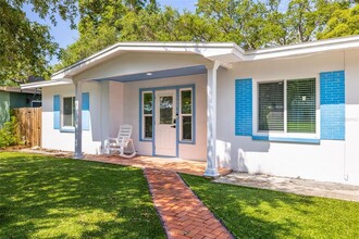 1500 San Mateo Dr in Dunedin, FL - Building Photo - Building Photo