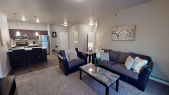 Stonemill Pond Apartments in Moorhead, MN - Building Photo
