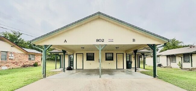 property at 802 Hackberry St