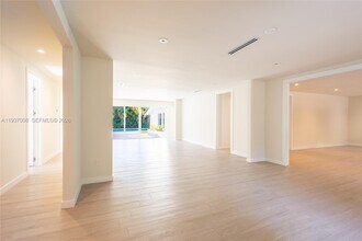 4520 Sabal Palm Rd in Miami, FL - Building Photo - Building Photo