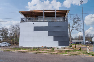 1804 N Mill St in Jackson, MS - Building Photo - Building Photo