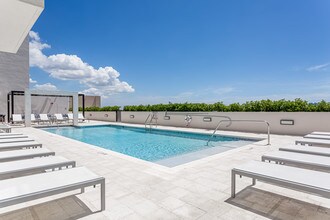 Blume Coral Gables in Miami, FL - Building Photo - Building Photo