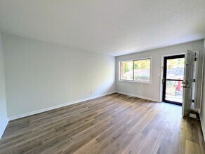 34 N Circle Dr in Chapel Hill, NC - Building Photo - Building Photo