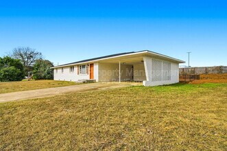 105 Maxwell Dr in Warner Robins, GA - Building Photo - Building Photo