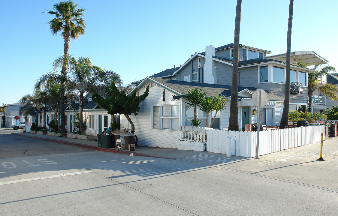 1000 Oceanfront in Newport Beach, CA - Building Photo