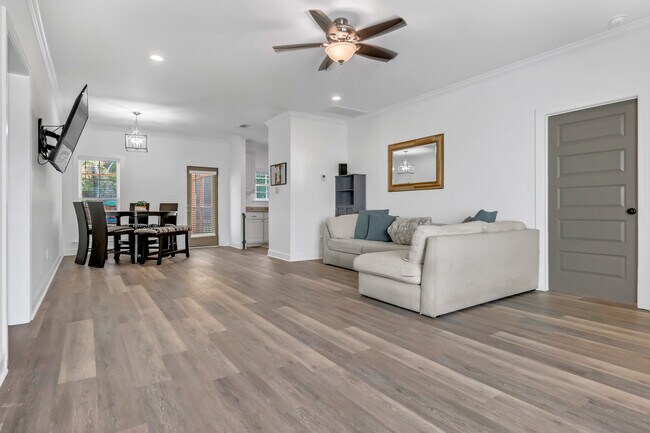 111 Edinborough Dr in Leesburg, GA - Building Photo - Building Photo