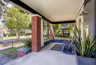 38 W 10th St in Jacksonville, FL - Building Photo - Building Photo