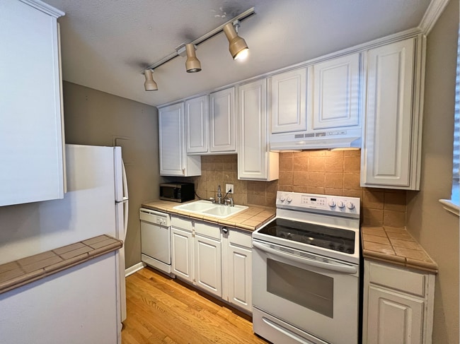 property at 1242 N Gaylord St